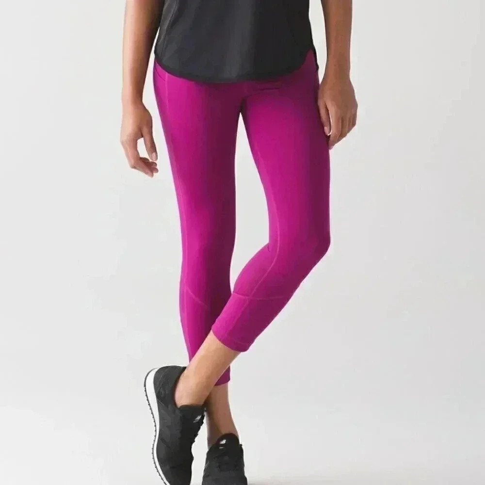 Lululemon Pace rival crop deep fuschia yoga athletic stretch casual crop tight 6 - Picture 1 of 3